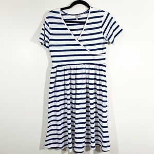 ASOS Size 4 Short Sleeve Cross Front V-Neck Dress